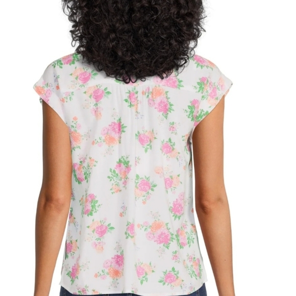 Time & Tru Floral Print Top - Picture 1 of 10